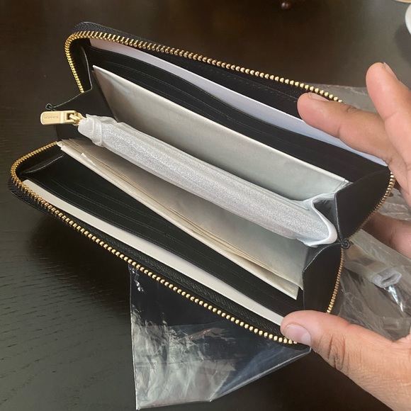 Black Coach zip accordion wallet - Picture 4 of 6